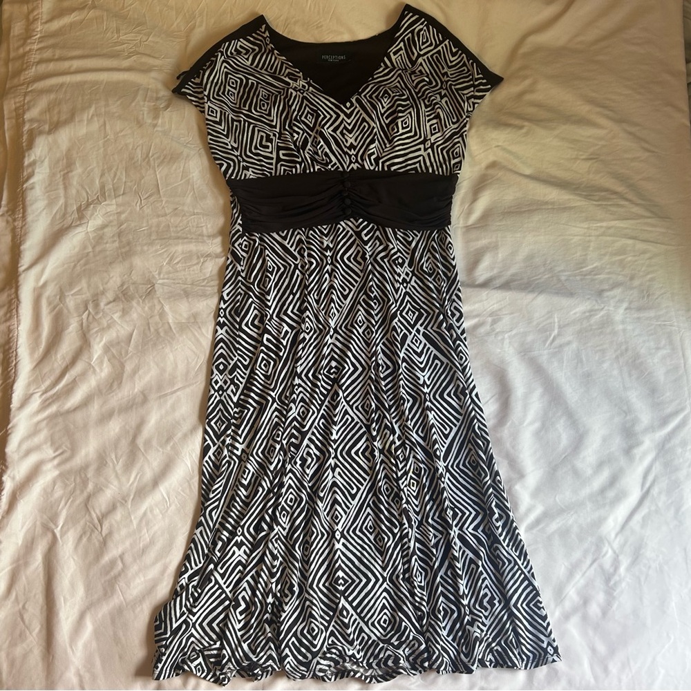 Brown & White Geometric Print Midi Dress – Size Medium